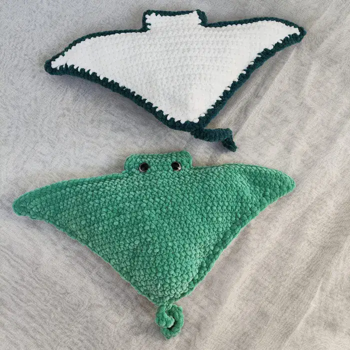 בובת מנטה ריי בצבע כחול