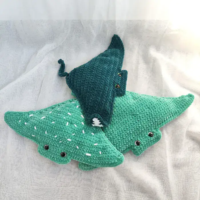 בובת מנטה ריי בצבע כחול